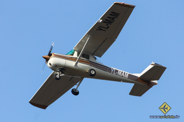 Cessna 150J