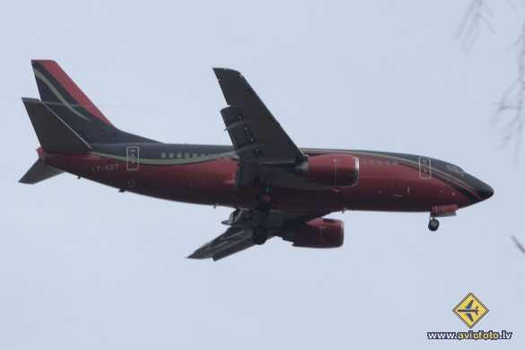 Boeing 737-522