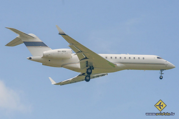 Bombardier Global Express (BD-700-1A10)
