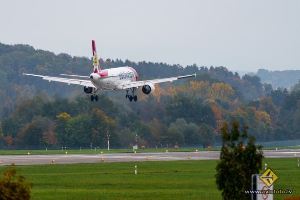 Airbus A320-214