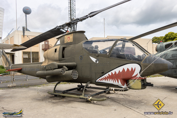 Bell AH-1S Cobra (209)
