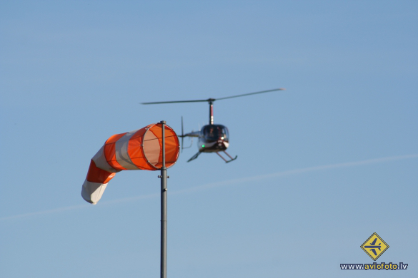 Robinson R-44 Raven II