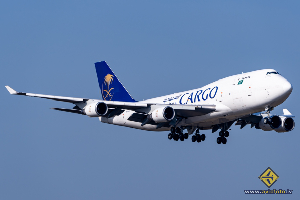 Boeing 747-45E(BDSF)