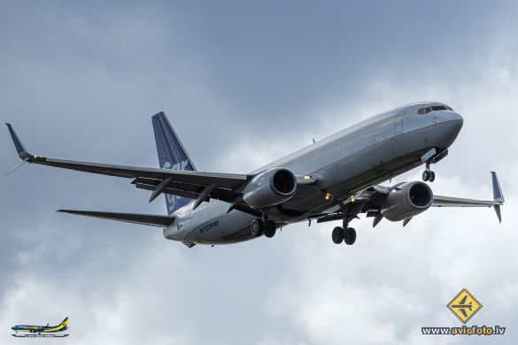 Boeing 737-8V3(BCF)