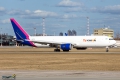 Boeing 767-304/ER(BCF)