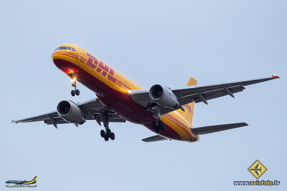 Boeing 757-23APF