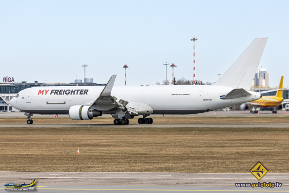 Boeing 767-333/ER(BCF)