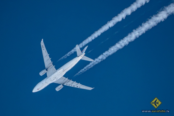 Airbus A330-243