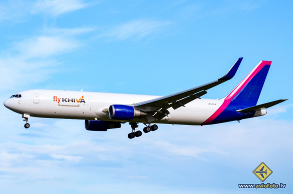 Boeing 767-304/ER(BCF)