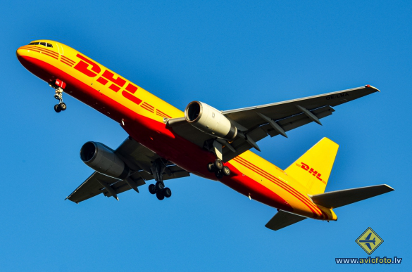 Boeing 757-23APF