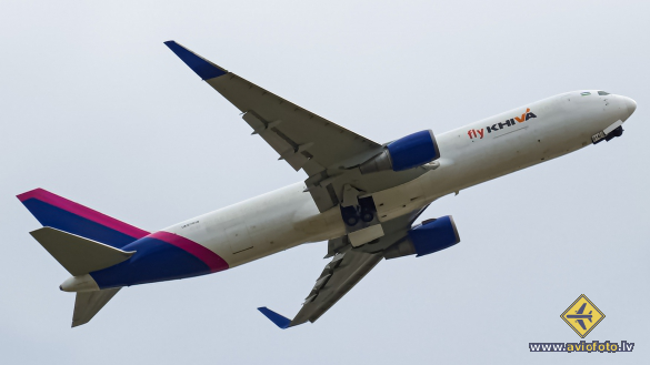 Boeing 767-304/ER(BCF)