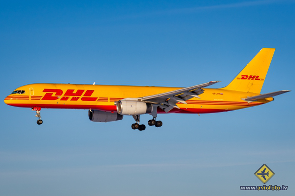Boeing 757-256(PCF)