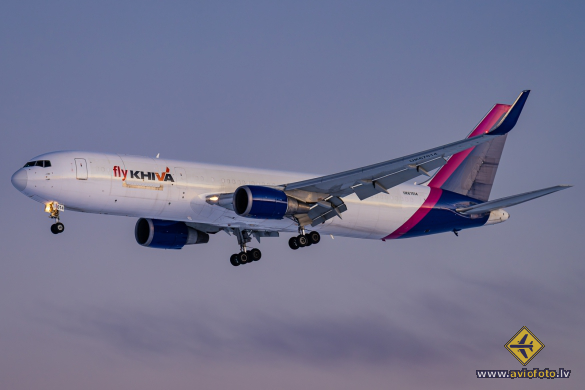 Boeing 767-304/ER(BCF)