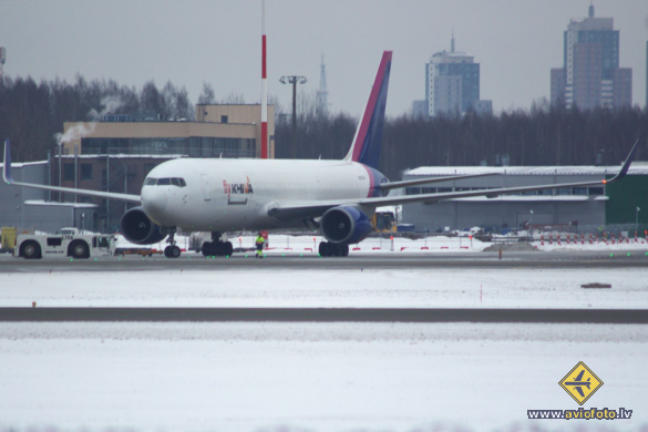 Boeing 767-304/ER(BCF)
