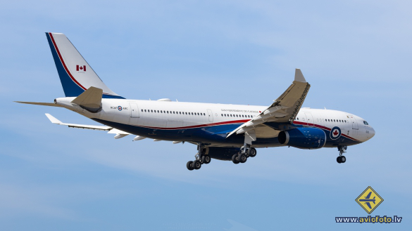 Airbus CC-330 (A330-243)