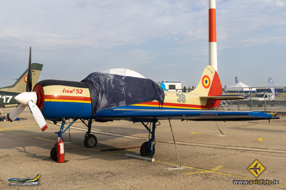 Yakovlev (Bacau) Yak-52