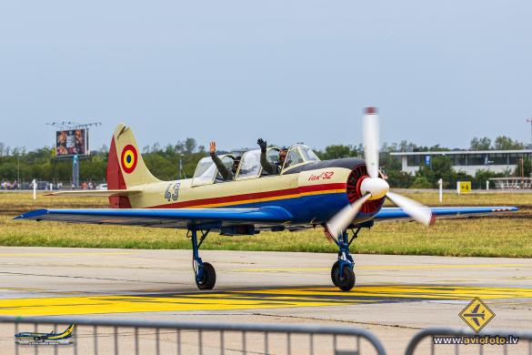 Yakovlev (Bacau) Yak-52