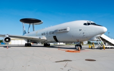 Boeing E-3A Sentry (707-300)