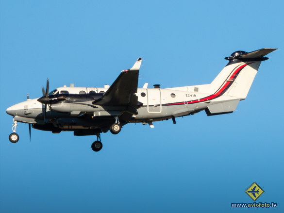 Hawker Beechcraft 350CER Shadow R1 (B300C)
