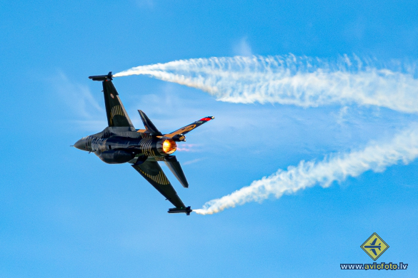 General Dynamics (TUSAS) F-16C Fighting Falcon (401)