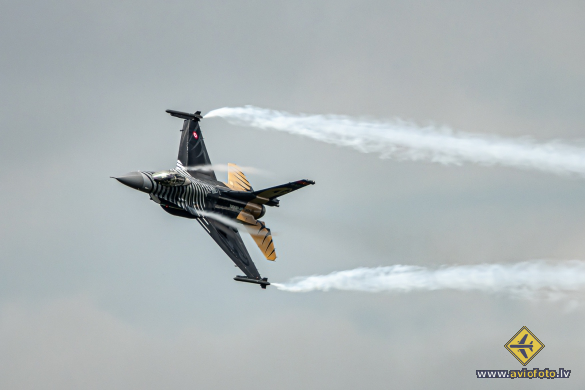 General Dynamics (TUSAS) F-16C Fighting Falcon (401)