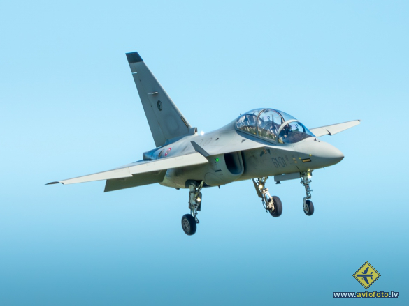 Alenia Aermacchi T-346A Master
