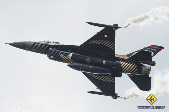 General Dynamics (TUSAS) F-16C Fighting Falcon (401)
