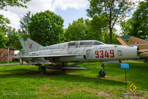 Mikoyan-Gurevich MiG-21UM
