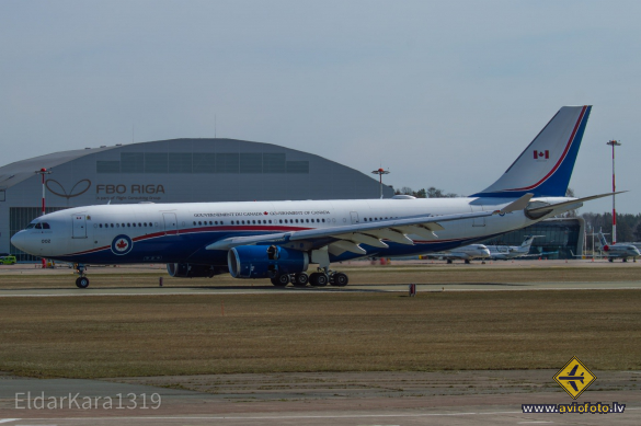 Airbus CC-330 (A330-243)