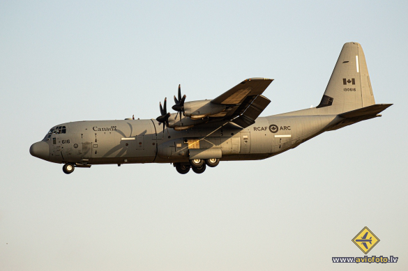 Lockheed Martin CC-130J-30 Hercules (L-382)