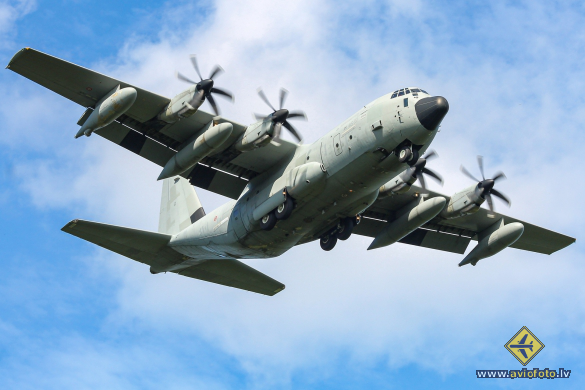 Lockheed Martin C-130J Hercules (L-382)
