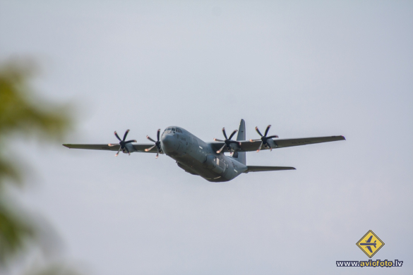 Lockheed Martin CC-130J-30 Hercules (L-382)