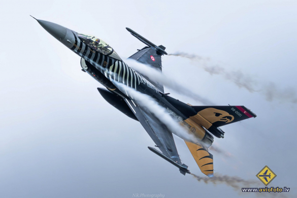 General Dynamics (TUSAS) F-16C Fighting Falcon (401)