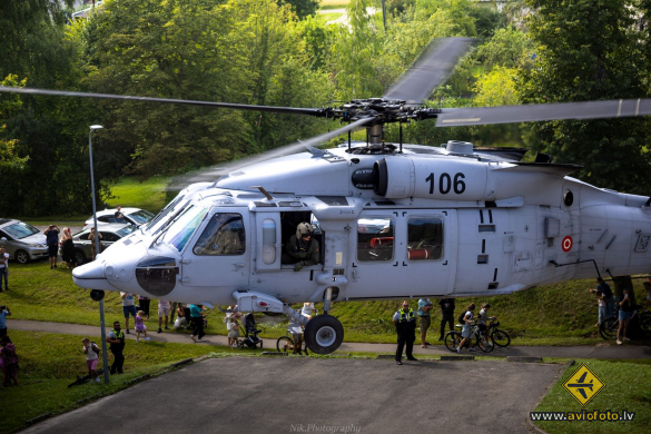 Sikorsky UH-60M Black Hawk (S-70A)