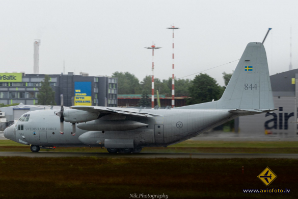 Lockheed Tp84 Hercules (C-130H/L-382)