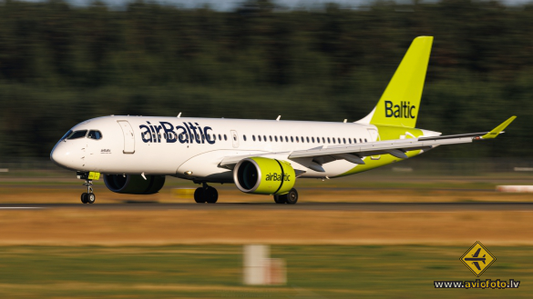 Airbus A220-300