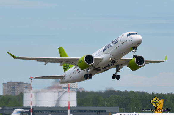 Bombardier CSeries CS300 (BD-500-1A11)