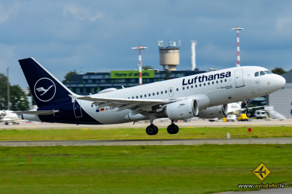 Airbus A319-112