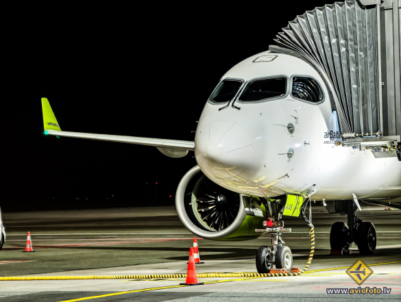 Airbus A220-300