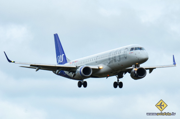 Embraer ERJ-195LR