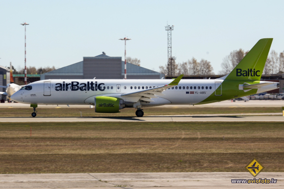 Airbus A220-300