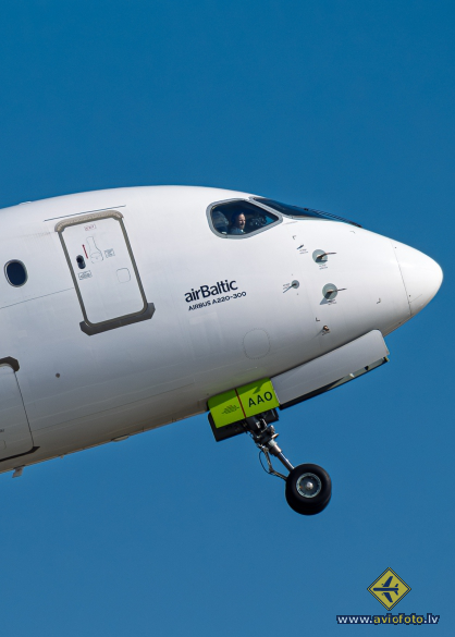 Airbus A220-300
