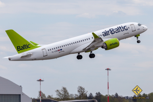 Airbus A220-300