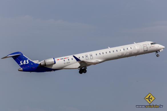 Bombardier CRJ-900 (CL-600-2D24)