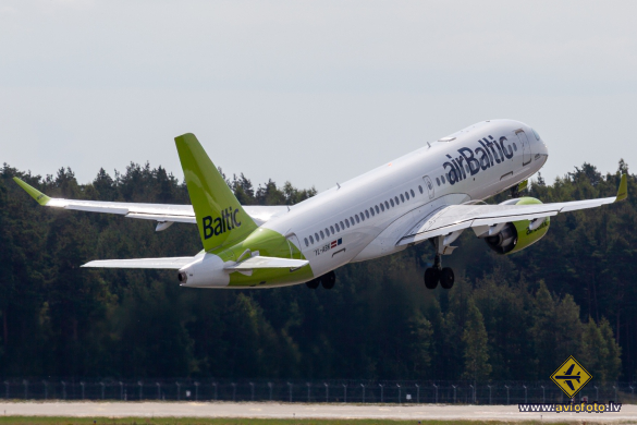 Airbus A220-300