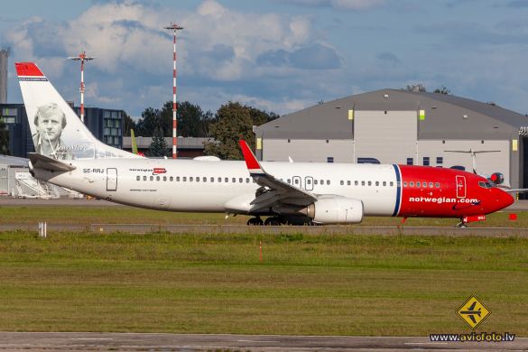 Boeing 737-800