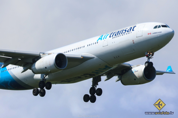 Airbus A330-243