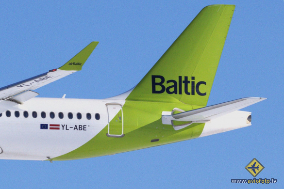 Airbus A220-300
