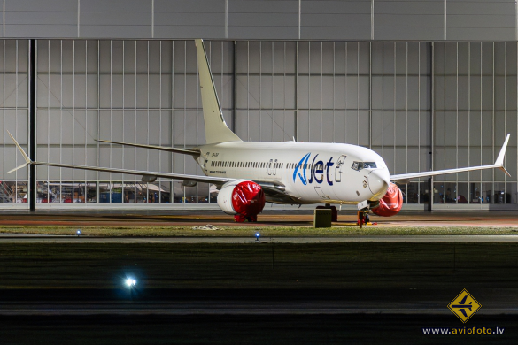 Boeing 737-8 MAX