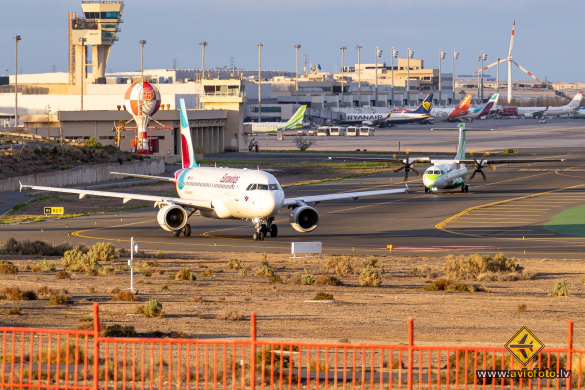 Airbus A320-214